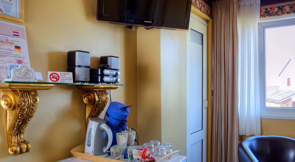 Pension & Spa De Watertoren Зандвоорт Екстериор снимка