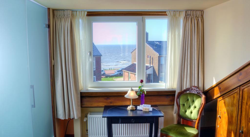 Pension & Spa De Watertoren Зандвоорт Стая снимка